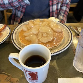 Pocahontas Pancakes - Apple Pancakes - Breakfast & Brunch Near Me - Virginia Beach, Virginia Pocahontas Pancakes - Apple Pancakes - Breakfast & Brunch Near Me - Virginia Beach, Virginia
