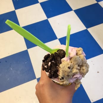 Yogurt Park - Look at them generous toppings ;D half Oreo, half cookie dough on strawberry. - Ice Cream & Frozen Yogurt Near Me - Berkeley, California Yogurt Park - Look at them generous toppings ;D half Oreo, half cookie dough on strawberry. - Ice Cream & Frozen Yogurt Near Me - Berkeley, California