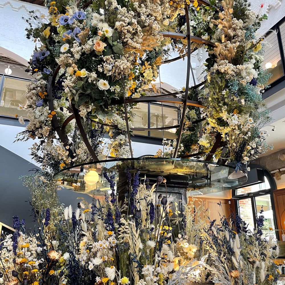 German Gymnasium - Beautiful decor for brunch - German Near Me - London, XGL