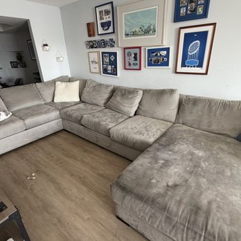 Upholstery Cleaning Experts - Before - Carpet Cleaning Near Me - Los Angeles, California Upholstery Cleaning Experts - Before - Carpet Cleaning Near Me - Los Angeles, California