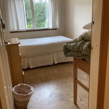 Salt Spring Centre - Single room (#4) - Yoga Near Me - Salt Spring Island, British Columbia Salt Spring Centre - Single room (#4) - Yoga Near Me - Salt Spring Island, British Columbia
