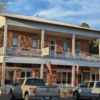 Hotel Limpia - It's easy to imagine horses tied up in front and weary travelers being welcomed - Hotels Near Me - Fort Davis, Texas Hotel Limpia - It's easy to imagine horses tied up in front and weary travelers being welcomed - Hotels Near Me - Fort Davis, Texas
