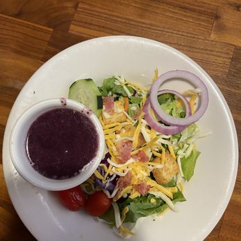 MarketPlace Grill - Side salad with blueberry poppyseed dressing - American Near Me - Springdale, Arkansas
