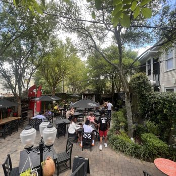 Foxy Loxy Cafe - Back patio - Cafes Near Me - Savannah, Georgia