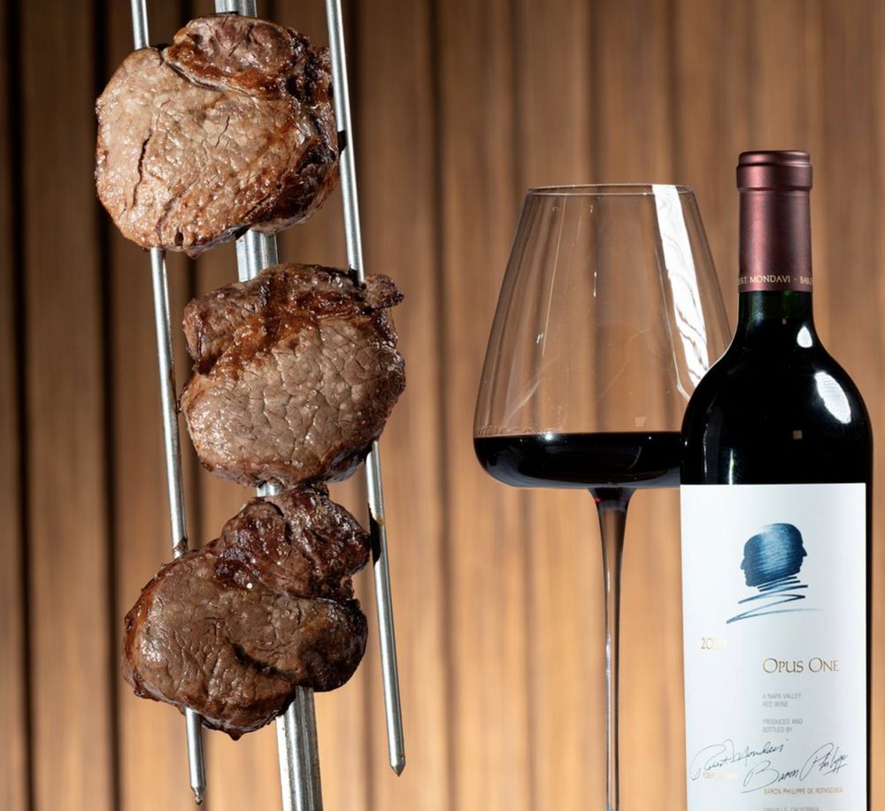 Show De Carnes Brazilian Steakhouse