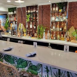 Cafe Con Leche - Bar area. Very nice