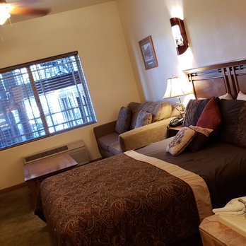 Robinhood Resort - Big Bear Lake, CA