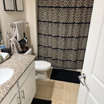 The Flats at Neabsco - Bathroom layout of a one bedroom - Apartments Near Me - Woodbridge, Virginia The Flats at Neabsco - Bathroom layout of a one bedroom - Apartments Near Me - Woodbridge, Virginia