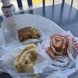 Niño envuelto- pineapple, raspberry. Pineapple upside cake Niño envuelto- pineapple, raspberry. Pineapple upside cake