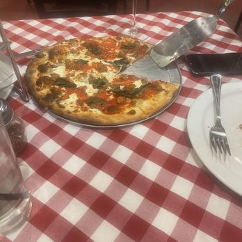 Grimaldi's - The Margarita w/Iadded Italian sausage - Pizza Near Me - Dallas, Texas Grimaldi's - The Margarita w/Iadded Italian sausage - Pizza Near Me - Dallas, Texas