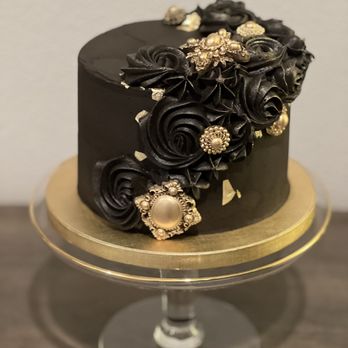 Sweets by Kristin - a black and gold cake - Cupcakes Near Me Sweets by Kristin - a black and gold cake - Cupcakes Near Me