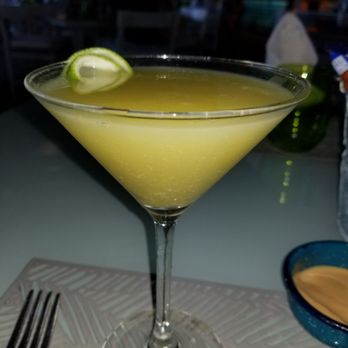 Blue Fish - Yo!!!! This green Dragon was by far THE best drink next to the Bloody Cesar. Had the surf and turf burger yummylicious. - Mexican Near Me - Riviera Maya, ROO