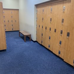 Roper YMCA Family Center - Nice clean locker room