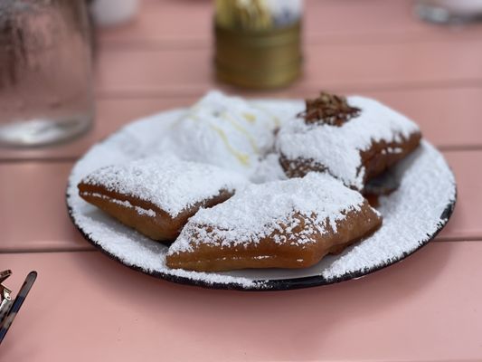 NOLA Brunch & Beignets by null