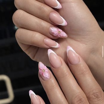 Swan Nails - Nail Salons Near Me - Las Vegas, Nevada