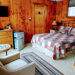 The Adirondack Inn