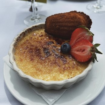 Artisan Restaurant - Dessert - Breakfast & Brunch Near Me - West Hartford, Connecticut Artisan Restaurant - Dessert - Breakfast & Brunch Near Me - West Hartford, Connecticut