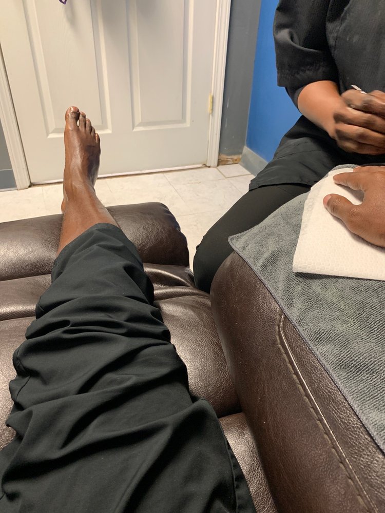 Alphamale Nail Care Services For Men Logo