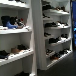 1401 Footwear