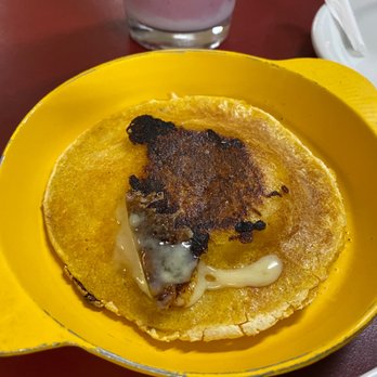 La Tiendita Colombian Restaurant - Corn griddle cake Arepa de Chocolo Rellena de Queso - Colombian Near Me - Mesa, Arizona La Tiendita Colombian Restaurant - Corn griddle cake Arepa de Chocolo Rellena de Queso - Colombian Near Me - Mesa, Arizona