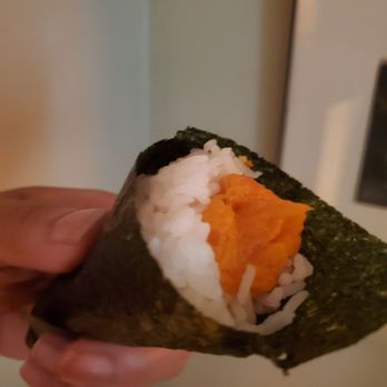 MakiMaki Sushi - Spicy Salmon Hand Roll - 7/31/2023 - Sushi Bars Near Me - New York, New York