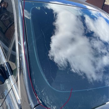 M & M Body - Crack windshield that should have been replaced - Body Shops Near Me - Albuquerque, New Mexico