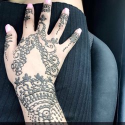 Alamo Unique Salon - Awesome henna for $20