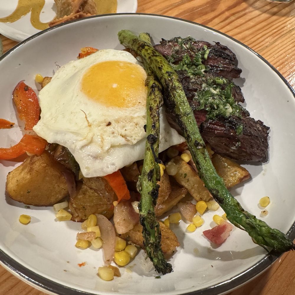 Un Amor - Carne Asada Bowl - Breakfast & Brunch Near Me - Chicago, Illinois Un Amor - Carne Asada Bowl - Breakfast & Brunch Near Me - Chicago, Illinois
