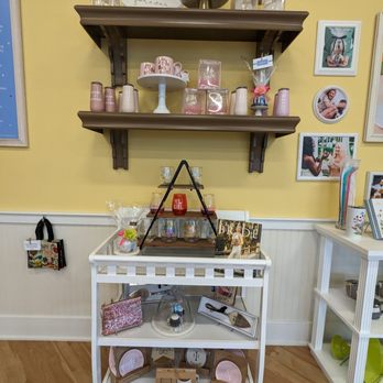 Nothing Bundt Cakes - Bakeries Near Me - Bellevue, Washington