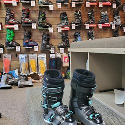 Christy Sports CB Treasury Center - My new boots!