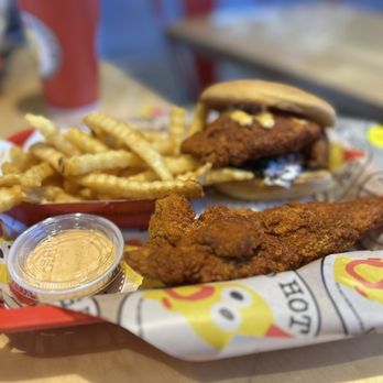 Dave's Hot Chicken - Dave's #3: 1 Tender & 1 Slider w/ Fries - Chicken Shop Near Me - Plano, Texas