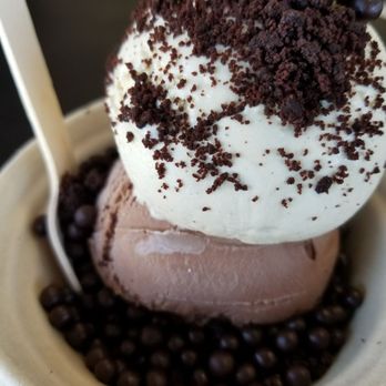 Long Beach Creamery - Midnight oolong and black ring coffee with crisp pearls and cookie crumble...... match made in heaven - Ice Cream & Frozen Yogurt Near Me - Long Beach, California Long Beach Creamery - Midnight oolong and black ring coffee with crisp pearls and cookie crumble...... match made in heaven - Ice Cream & Frozen Yogurt Near Me - Long Beach, California