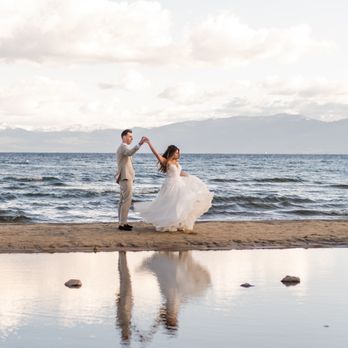 Amber Shore Pictures - Newlywed sunset session by Lake Tahoe - Videographers Near Me - Sparks, Nevada Amber Shore Pictures - Newlywed sunset session by Lake Tahoe - Videographers Near Me - Sparks, Nevada