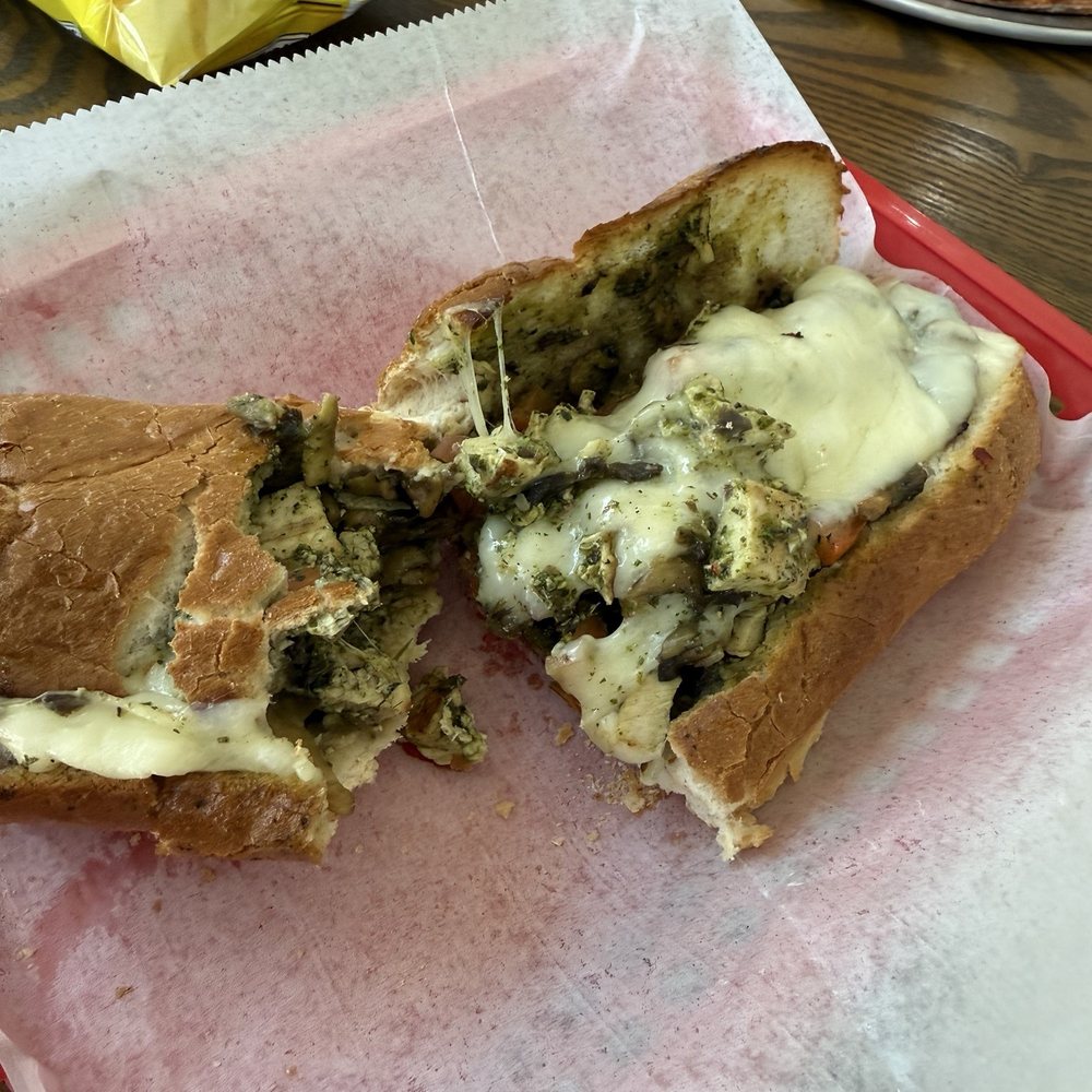 Chicken pesto sub