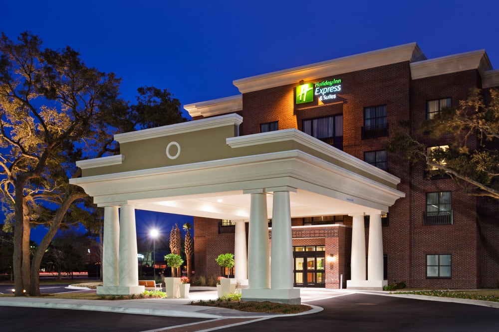 HOLIDAY INN EXPRESS & SUITES CHARLESTON - MOUNT PLEASANT - 57 Photos