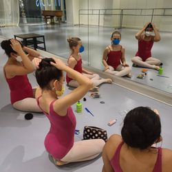 The Ballet School of Stamford Foundation - Getting ready for class!