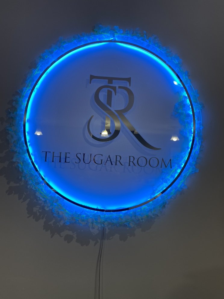 THE SUGAR ROOM Updated September 2024 493 Broadway, Everett