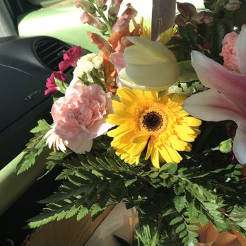 Amazing Flowers - Florists Near Me - Baypoint , California