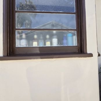 Pepe's Painting - Trim work - Painters Near Me Pepe's Painting - Trim work - Painters Near Me