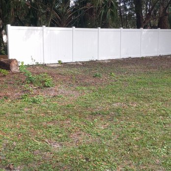 Accurate Fence - My new vinyl fence - Fences & Gates Near Me - Jacksonville, Florida