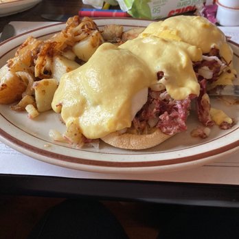 Town Line Family Restaurant - Eggs Benedict with corned beef hash - American Near Me - Lyman, Maine Town Line Family Restaurant - Eggs Benedict with corned beef hash - American Near Me - Lyman, Maine