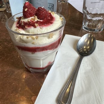 The Inn on the Mile - Bars Near Me - Edinburgh, EDH