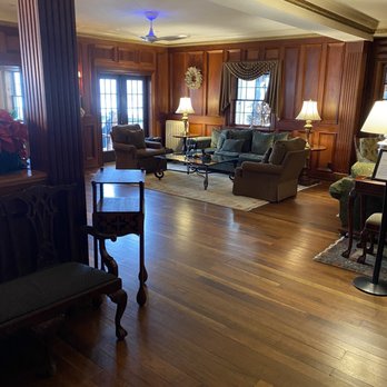 Mirror Lake Inn - Hotels Near Me - Lake Placid, New York