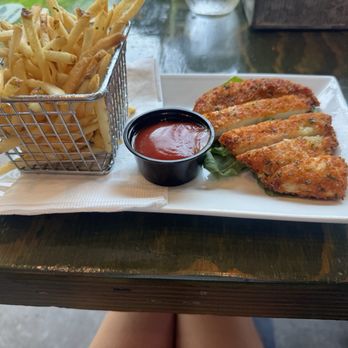 Crafted Tap House and Kitchen - Chicken strips - New American Near Me - Coeur D'alene, Idaho