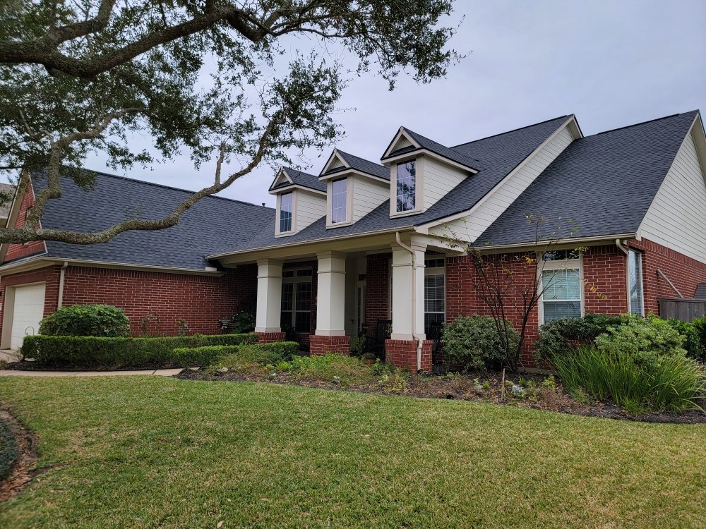 Slide of Dave's Discount Roofing