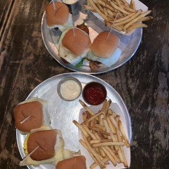 Slider Inn - Midtown - Burgers Near Me - Memphis, Tennessee