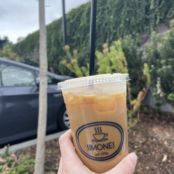 Simones Coffee & Tea - Iced Gingerbread crème latte - Coffee & Tea Near Me - Ventura, California Simones Coffee & Tea - Iced Gingerbread crème latte - Coffee & Tea Near Me - Ventura, California