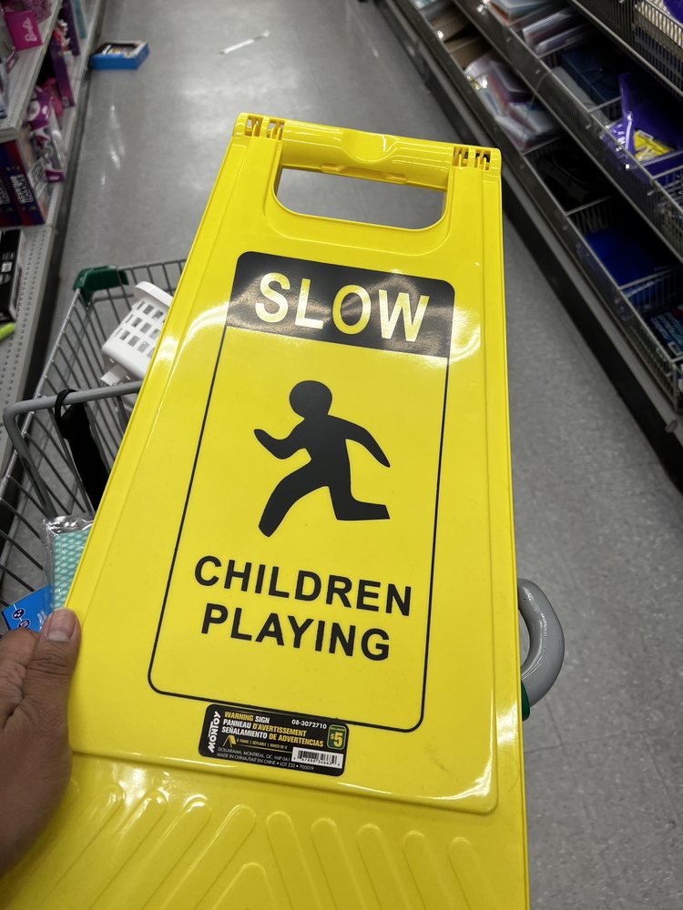 DOLLARAMA Updated August 2024 885 Plymouth Drive, Mississauga