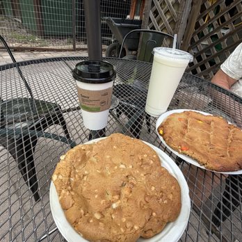 Mt Lemmon Cookie Cabin - Pizza Near Me - Mount Lemmon, Arizona Mt Lemmon Cookie Cabin - Pizza Near Me - Mount Lemmon, Arizona