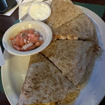 Davison Road Inn - Chicken and cheese quesadillas - New American Near Me - Lockport, New York
